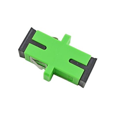 APC UPC PC PBT 材料 1 ポート/2 ポートの耳のないダスト پروف クアッド SC ファイバー オプティック アダプタ