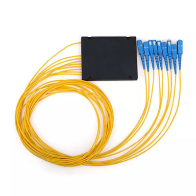 SC FC UPC APC ワイヤレスLANネットワーク用のスプリッタとディバイダー 2mm カセットタイプ 光ファイバー
