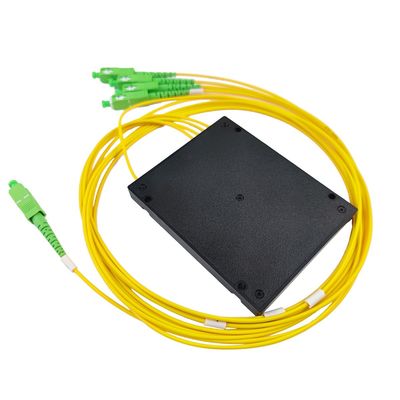 SC FC UPC APC ワイヤレスLANネットワーク用のスプリッタとディバイダー 2mm カセットタイプ 光ファイバー