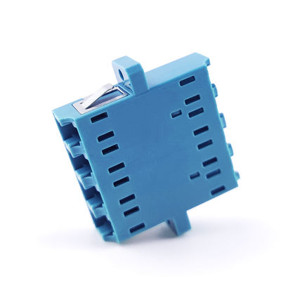 Eared Square の PBT LC/UPC 光ファイバー アダプタ で ネットワーク 性能 を 向上 さ せる