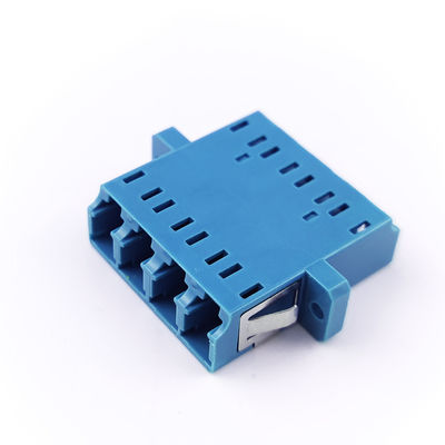 Eared Square の PBT LC/UPC 光ファイバー アダプタ で ネットワーク 性能 を 向上 さ せる