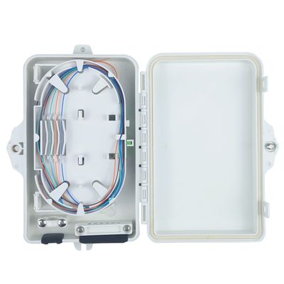 FTTX ネットワークのための光ファイバー端末箱 IP68 屋外 6 コア 防水配送箱