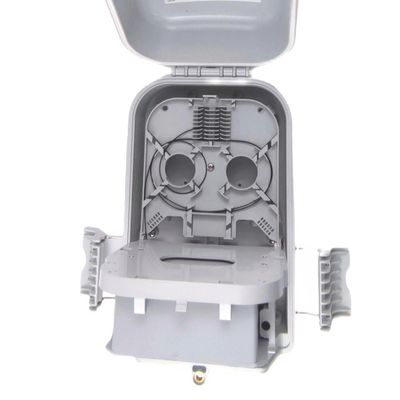 16 ポート FTTH 光ファイバーターミナルボックス IP65 壁ポールマウント FTTxのための屋外箱
