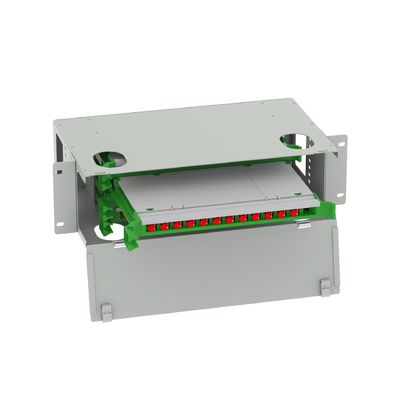 データセンターには48ポートのFC型光ファイバー配送パッチパネルが必要です.