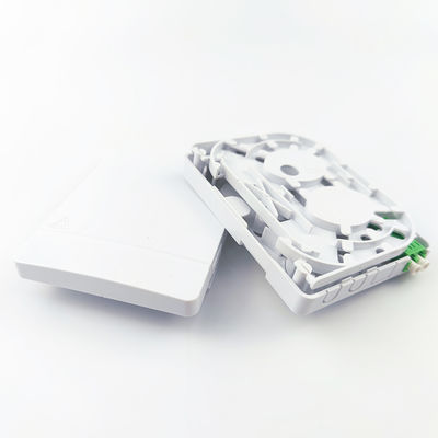 5 -Made LC APC FTTH ネットワーク内用のプラスチックファイバーオプティック フェイスプレートソケットパネル