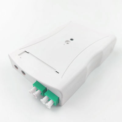 灰色 LC APC プラスチック光ファイバー フェイスプレートソケット パネル 2 室内ネットワークのためのコア