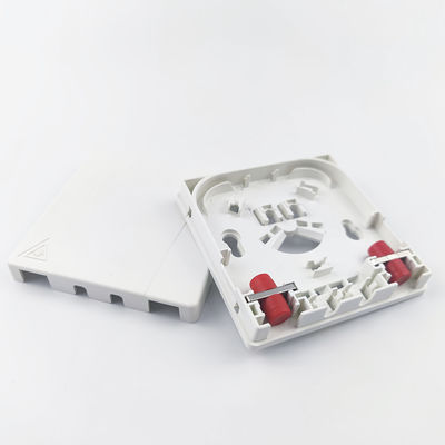114*85*21mm FC/UPC 室内ネットワークFTTH用のプラスチック光ファイバーフェイスプレートソケットパネル
