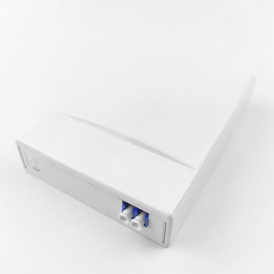 5 LC UPC プラスチック ファイバー オプティック フェイスプレート ソケット パネル 2 コア FTTH ネットワークの内部のための