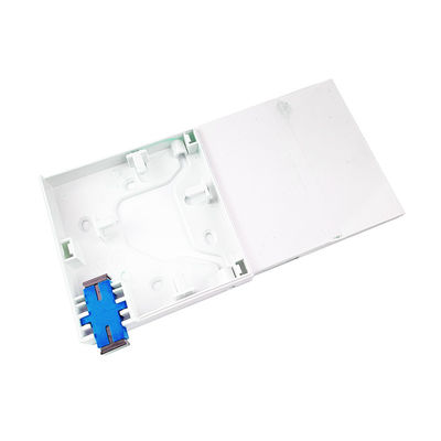 5 SC UPC 1 耐久性ネットワークのためのコアプラスチック光ファイバーフェイスプレートソケットパネル