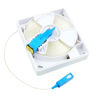 最良アクセス端末ソケット SC UPC 光ファイバー FTTH FTTX ネットワークのためのファイバーストレージボックス