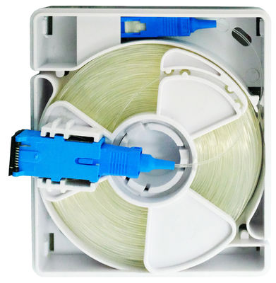 最良アクセス端末ソケット SC UPC 光ファイバー FTTH FTTX ネットワークのためのファイバーストレージボックス