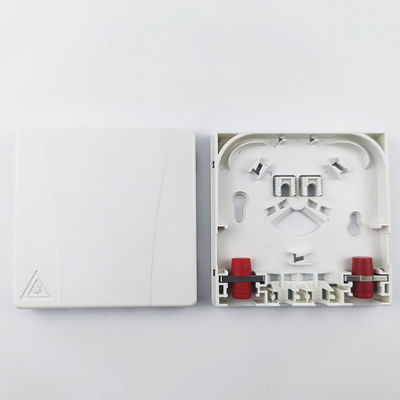 5 2 コアFC UPC ネットワーク機器のODN用のプラスチック光ファイバーフェイスプレートソケットパネル